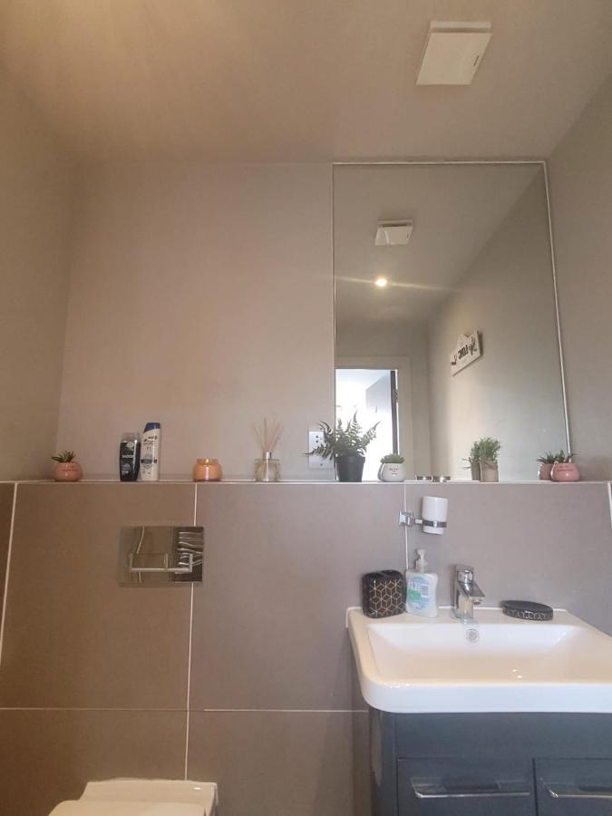 Amazing London 1 Bedroom Flat In Astral House As18 Norbury  Exterior foto